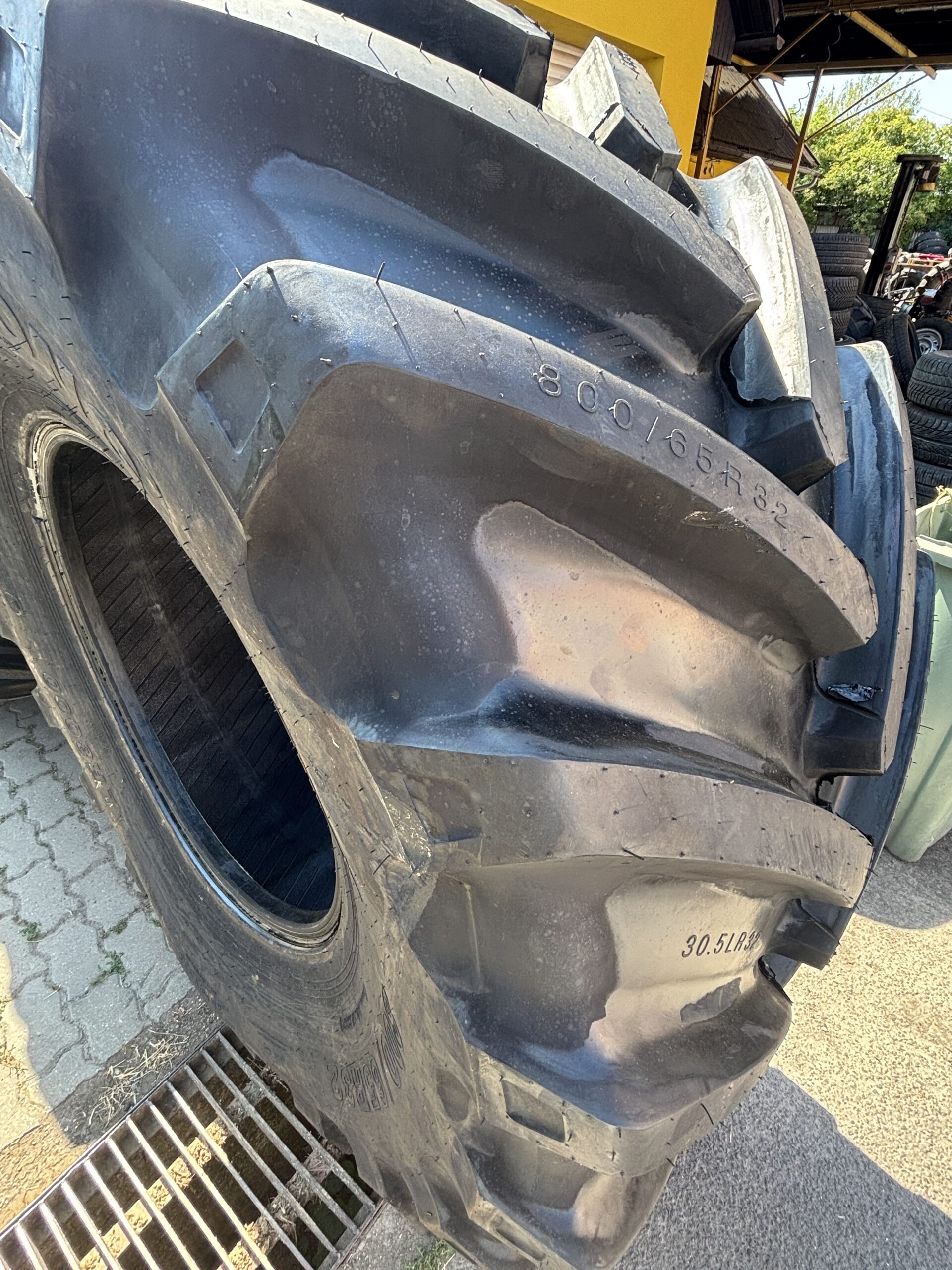 800/65R32 (30,5R32) TL 181A8/181B LR8000XL LingLong – Obrázok 2