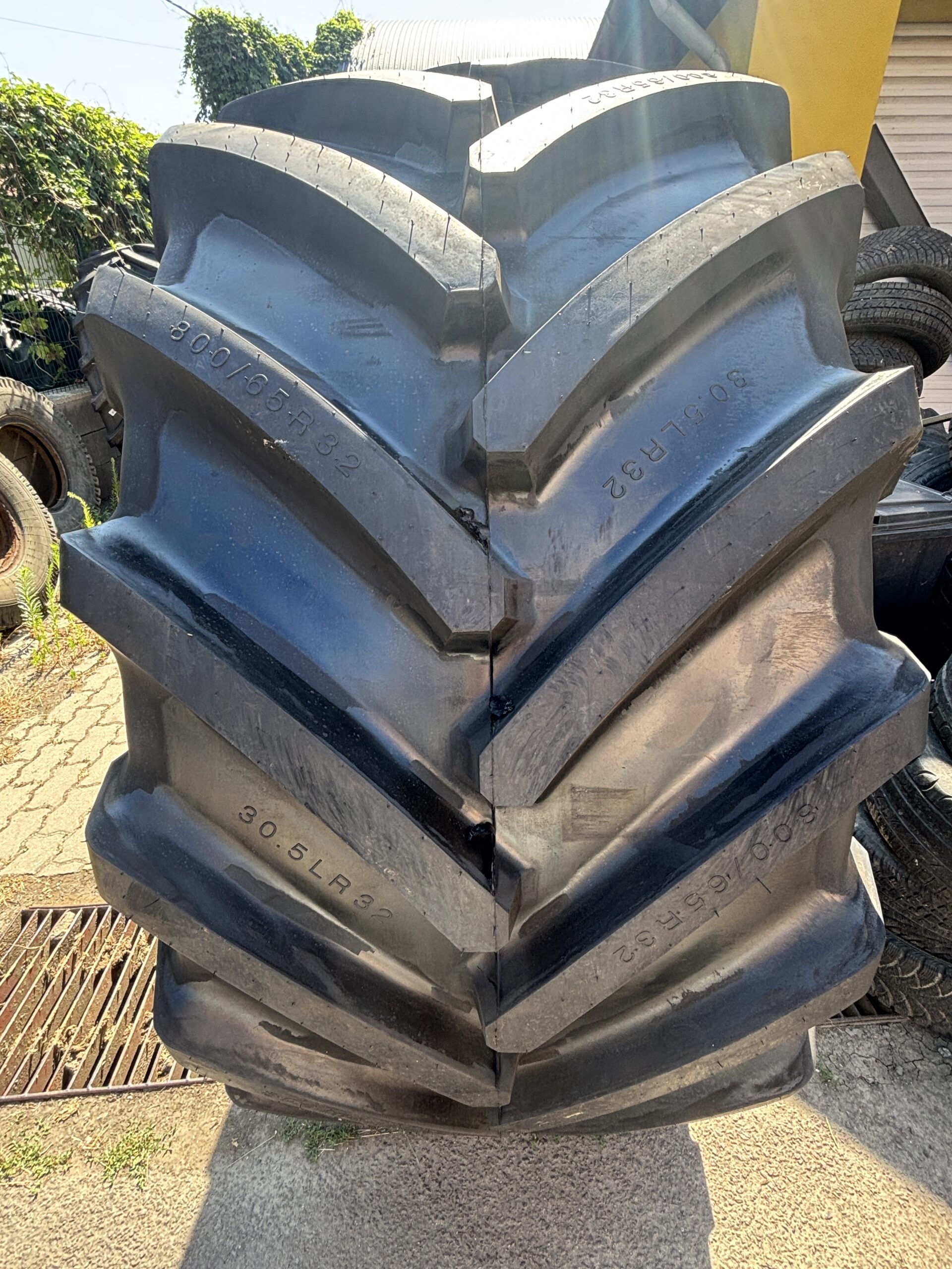 800/65R32 (30,5R32) TL 181A8/181B LR8000XL LingLong